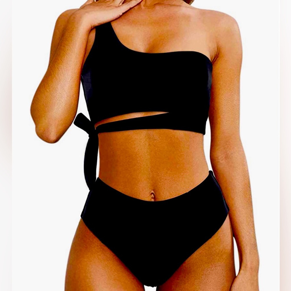 Black, Medium/Large, One shoulder, Tie side, High waist, Two piece swimsuit